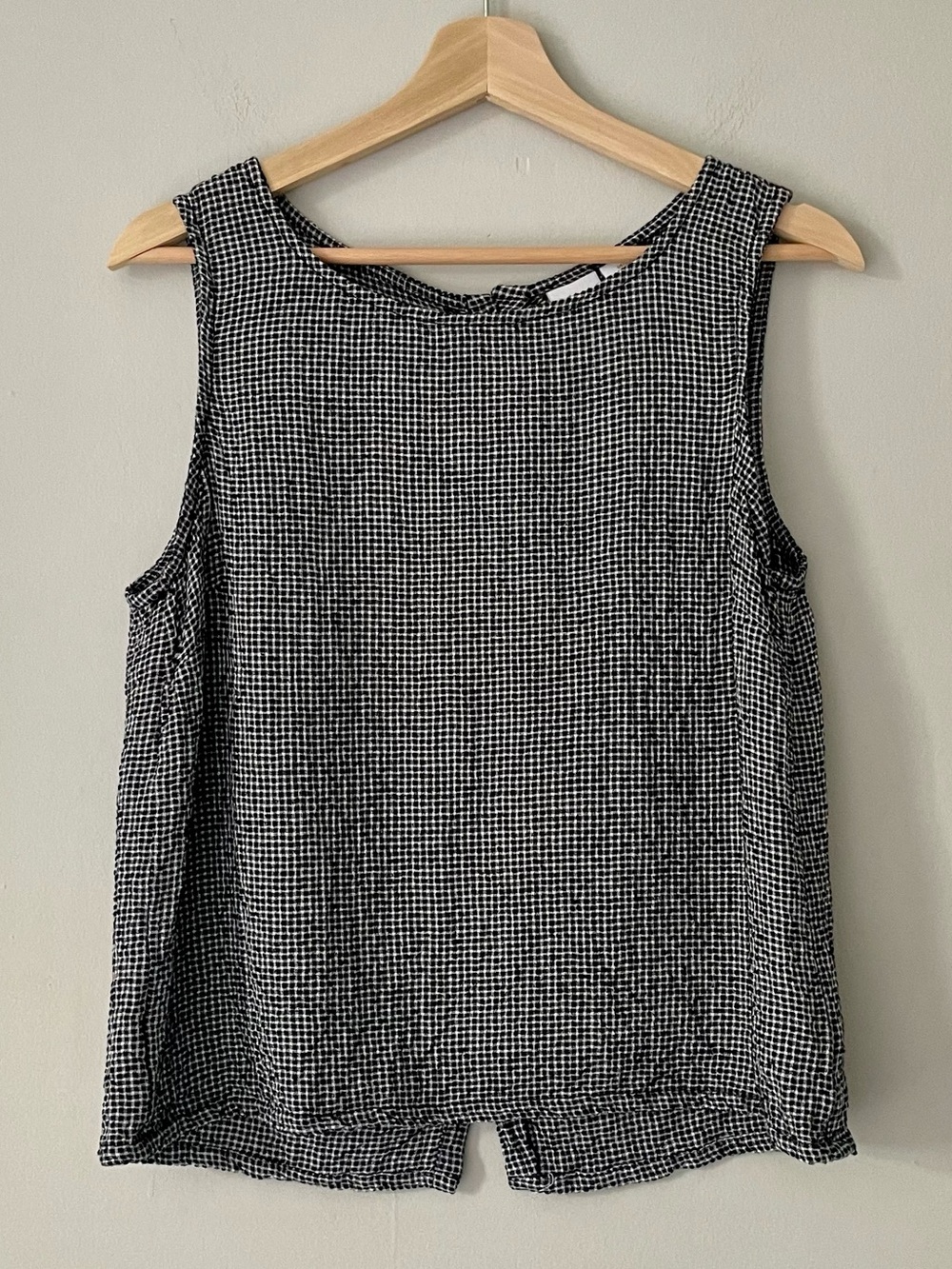 C&C California Black & White Linen Blend Checked Sleeveless Tank